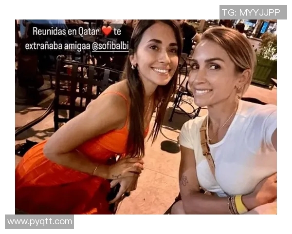 网红超模秒杀老帽子！梅西妻子的巧妙混搭引热议